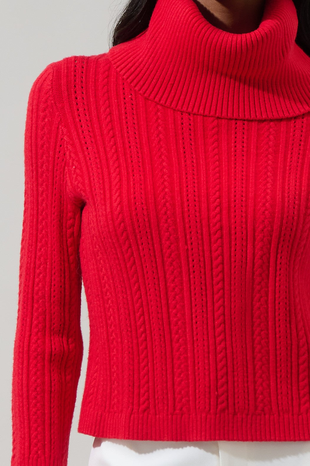 Perrie Turtle Neck Cropped Sweater - Red