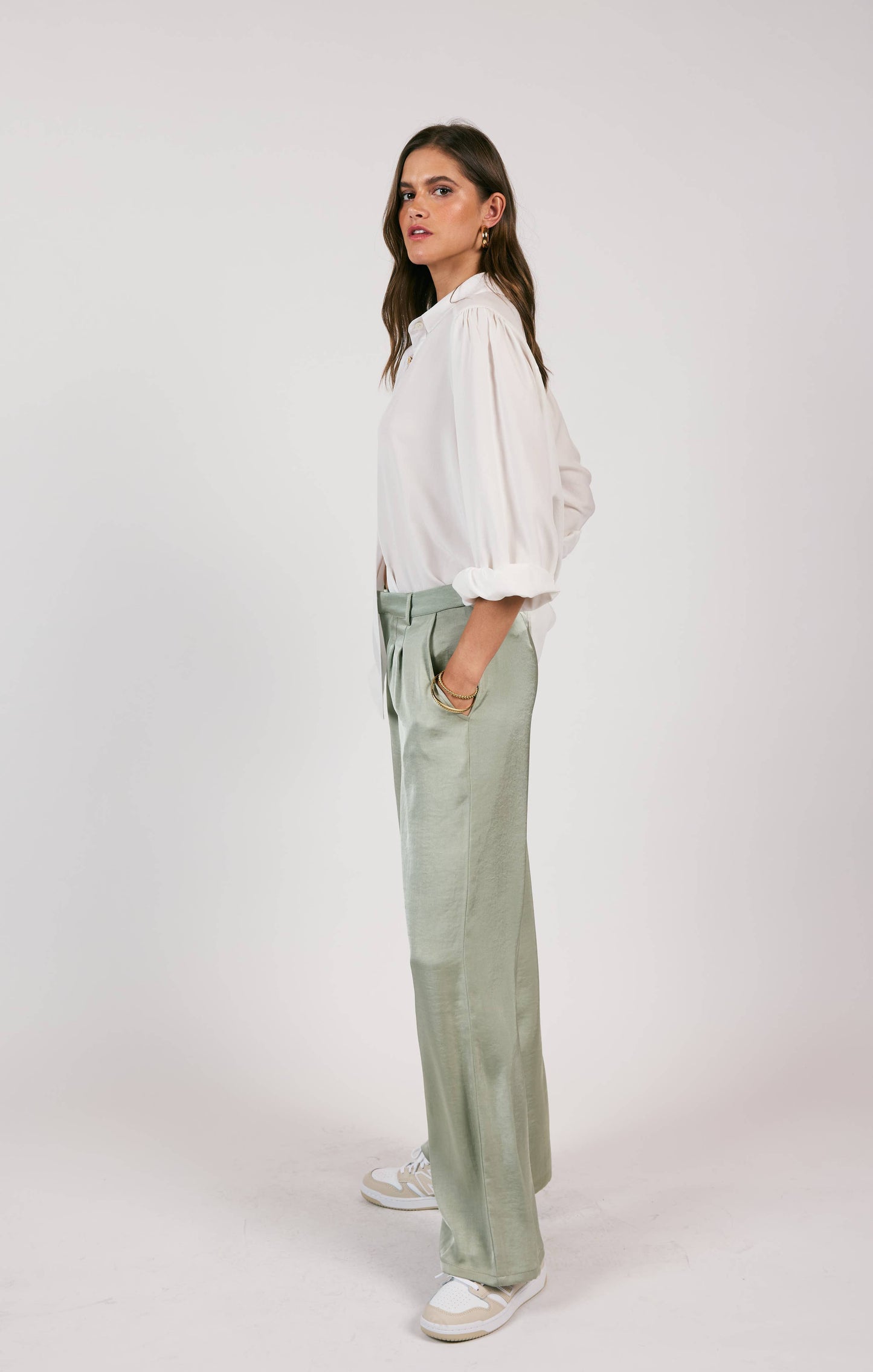 Stillness Yoked Splitcuff Buttondown Shirt - White