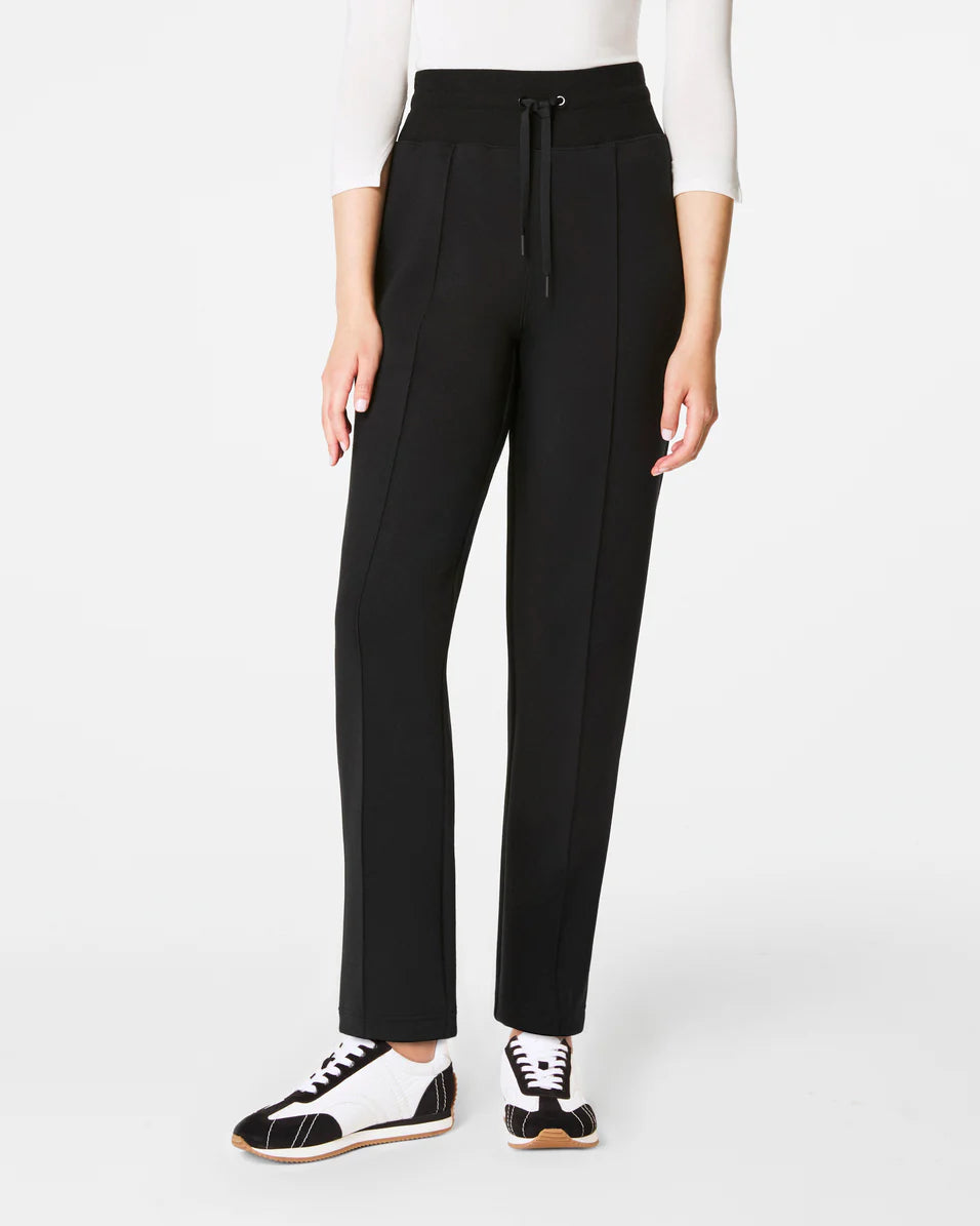 Spanx AirEssentials Luxe Tapered Pant - Very Black