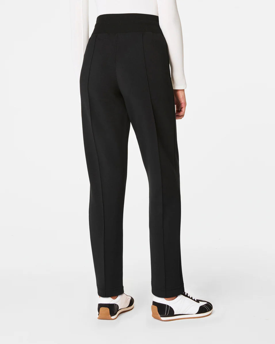 Spanx AirEssentials Luxe Tapered Pant - Very Black