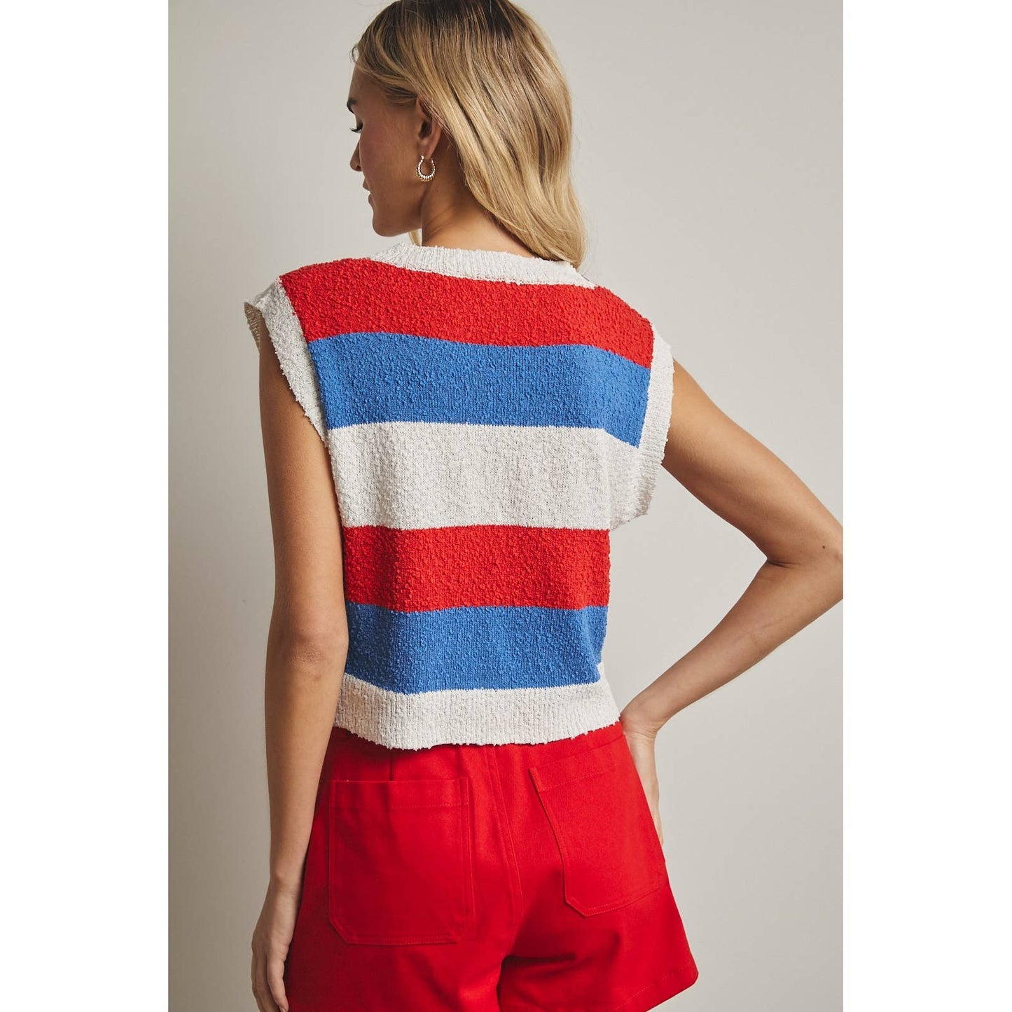 Striped Relaxed Crop Sweater Vest - Off White/Red