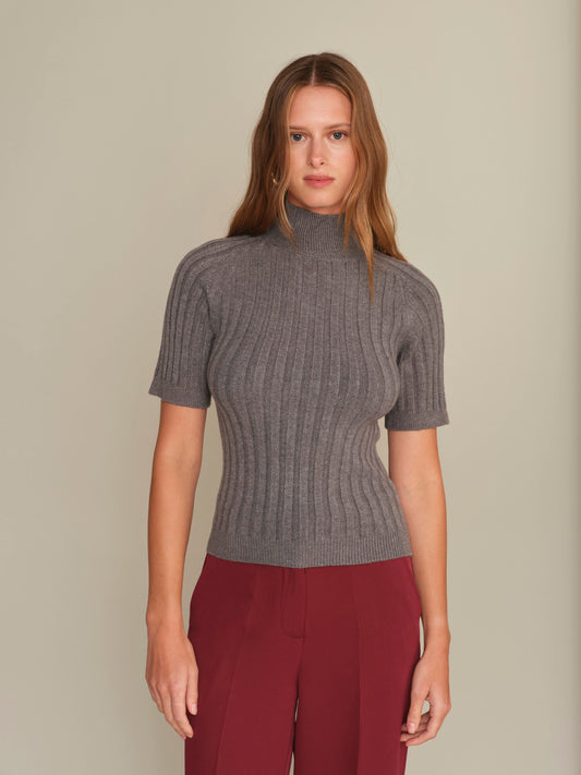 OLIVER TURTLENECK KNIT TOP