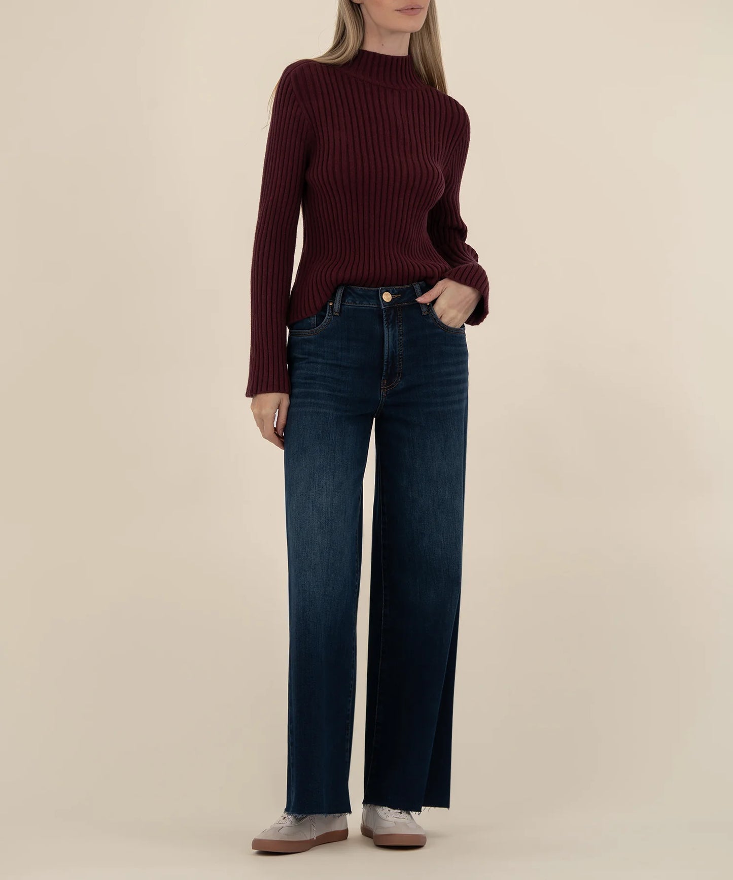 Hera Sweater - Raisin