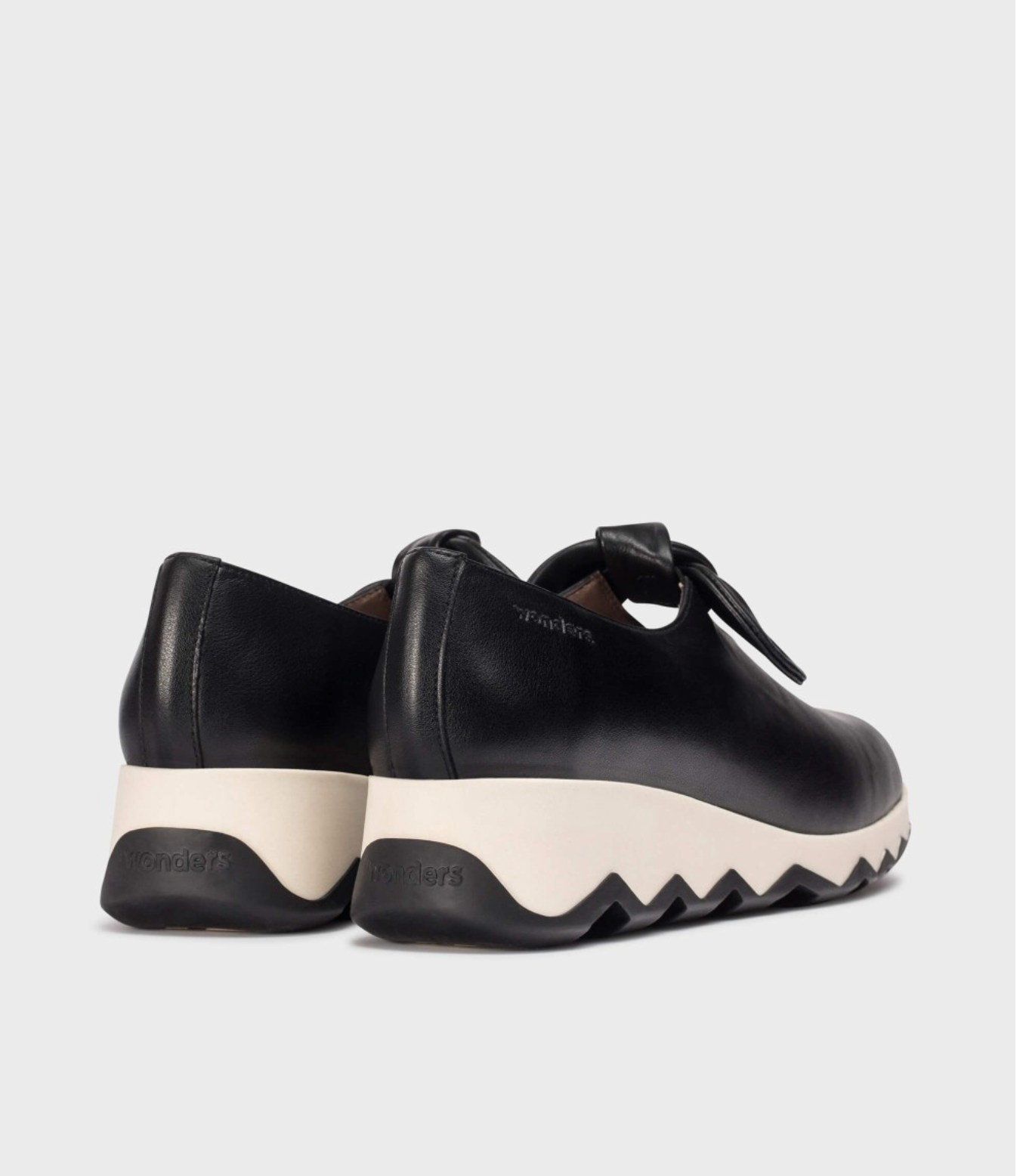 Wonders Simon 11 Sneakers - Black