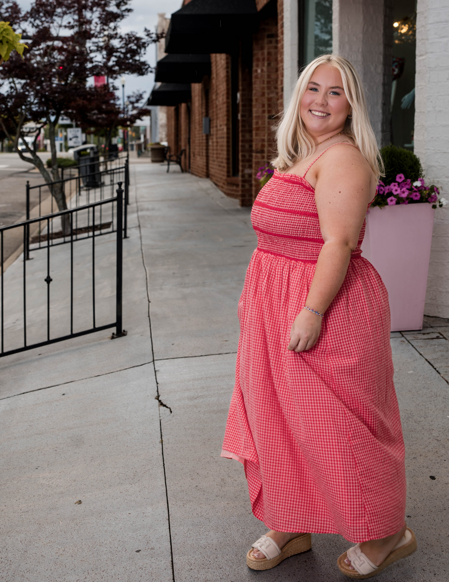 Combo Binding Gingham Midi Dress - Red