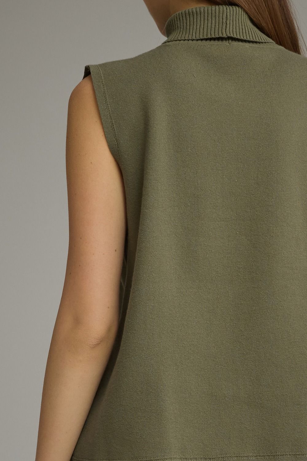 Sleeveless Center Seam Turtleneck Top - Olive