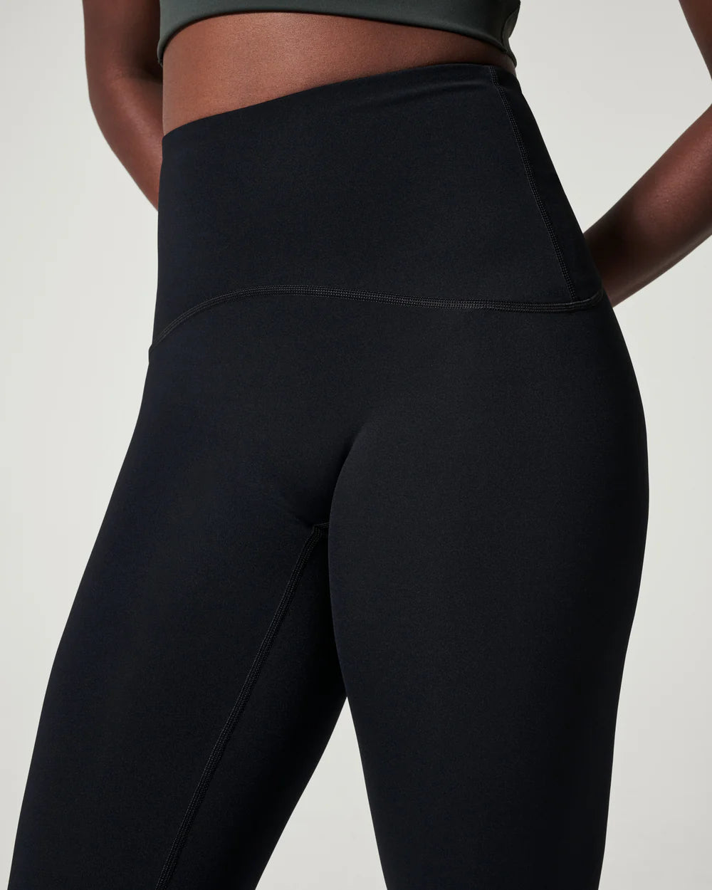 Spanx Booty Boost® Flare Pant - Very Black