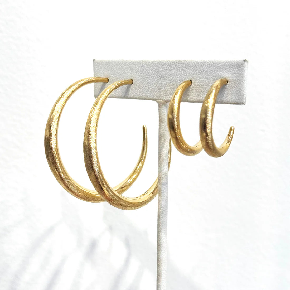 Large Matte Hoops - Gold