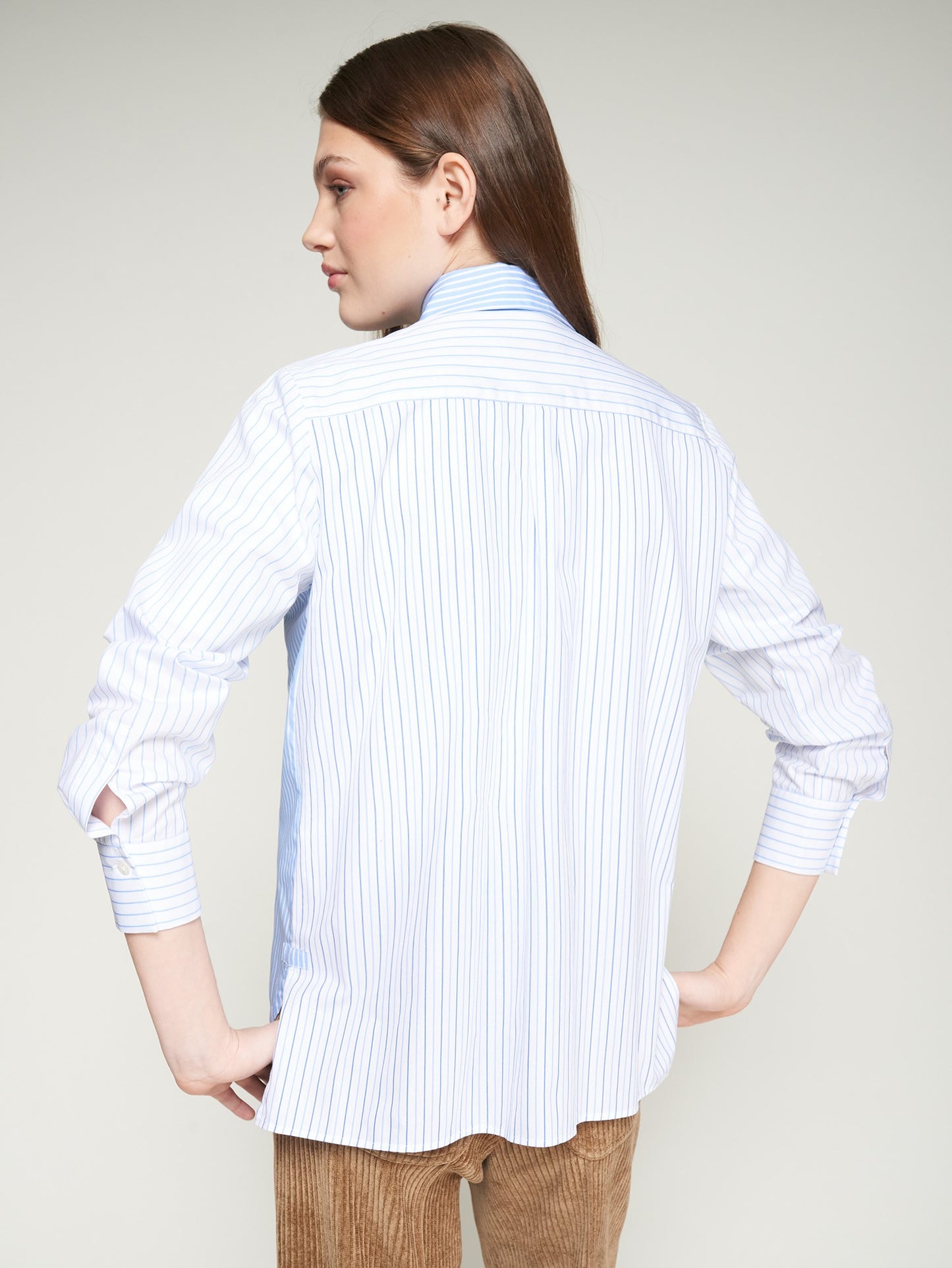 Isa Dog Embroidery Shirt - Blue