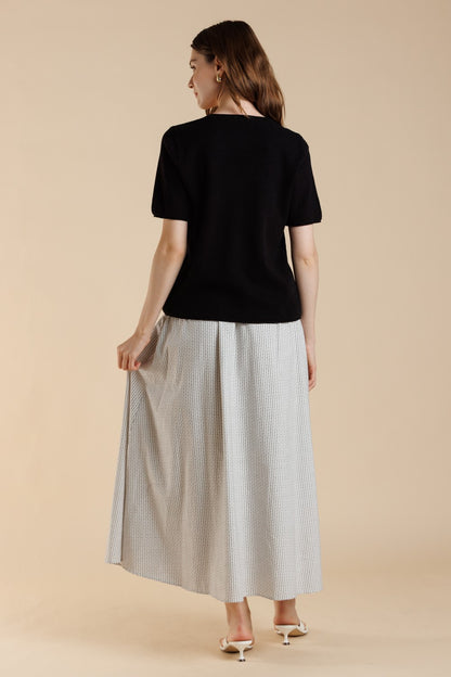 V-Neck Short Sleeve Sweater Top - Black