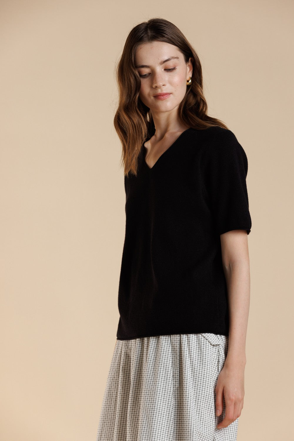 V-Neck Short Sleeve Sweater Top - Black