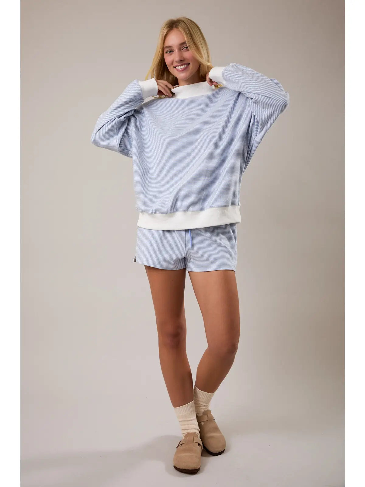 Mid Rise Stripe Shorts - Light Blue/Cream