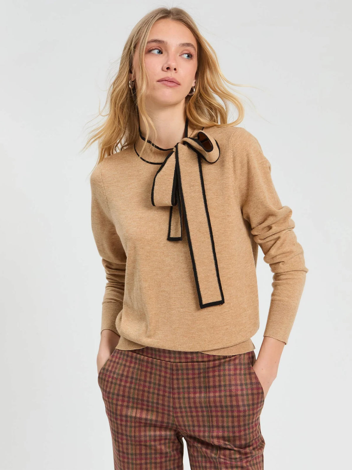 Bow Sweater - Camel