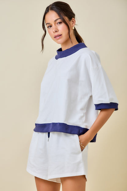Mockneck Colorblock Short Sleeve Sweatshirt - Off White/Navy