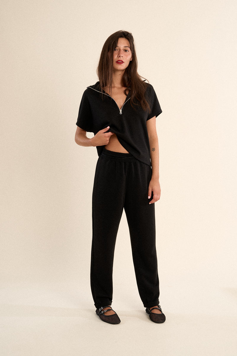 LADIES KNITTED SLEEVELESS SWEAT