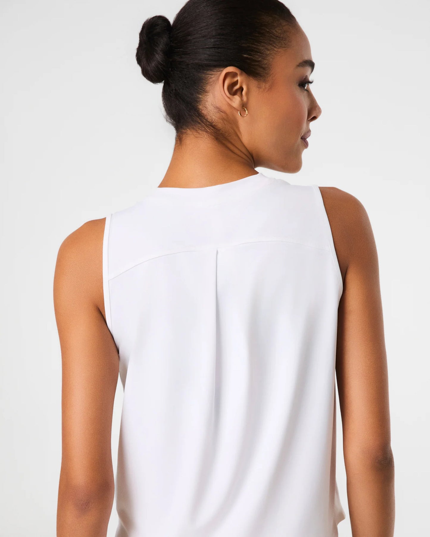 Spanx Activate High Neck Tank Top - Vivid White
