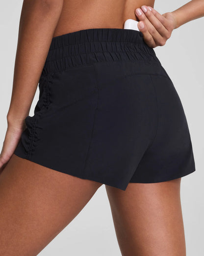 Spanx BoostUp Cinched Run Short with StayCool Tech, 3" - Very Black