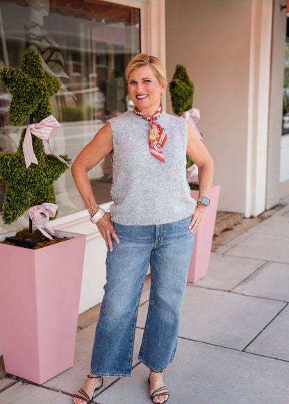 Sleeveless Diamond Gilet - Light Grey