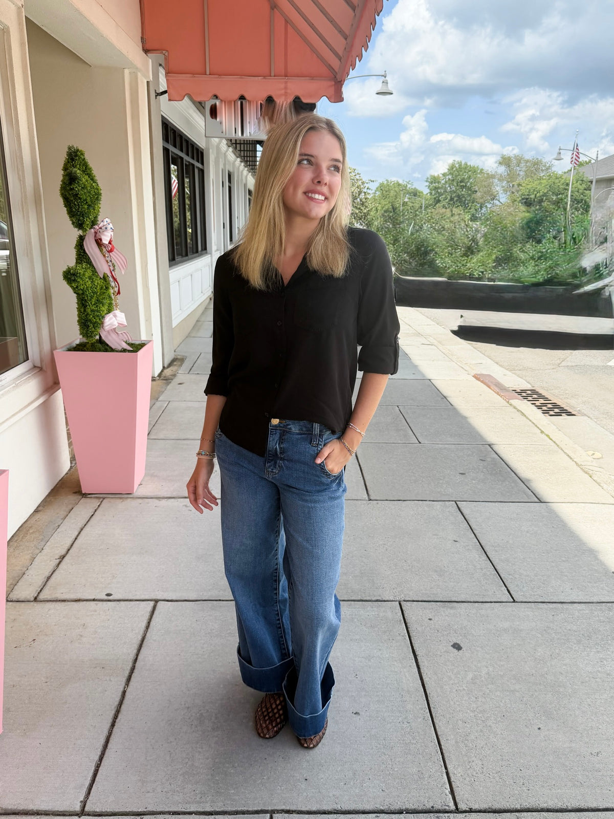 Sirena Rolled Tab Sleeve Top - Black