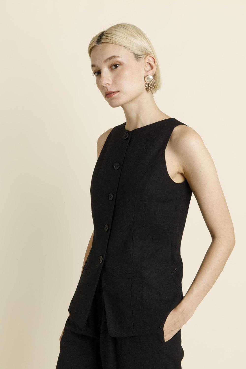 Sleeveless Linen Vest - Black