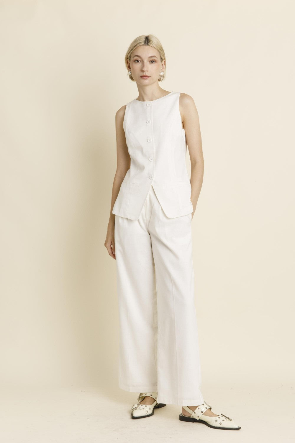 Sleeveless Linen Vest - Ivory