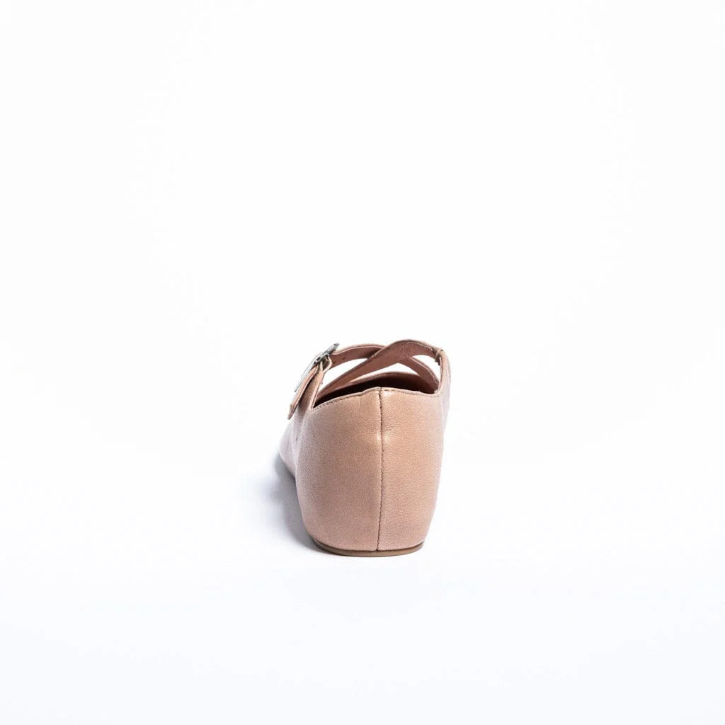 Cecelia New York Atalie Flats - Almond