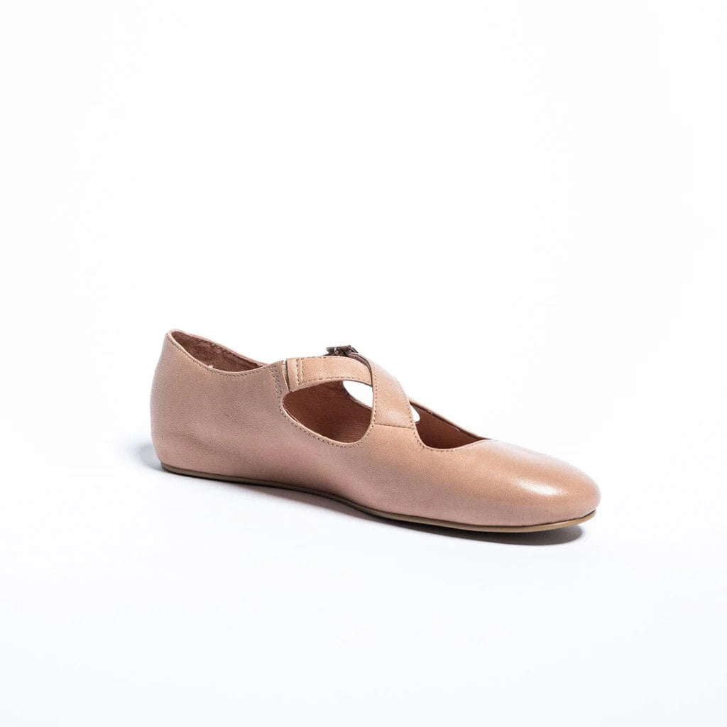 Cecelia New York Atalie Flats - Almond