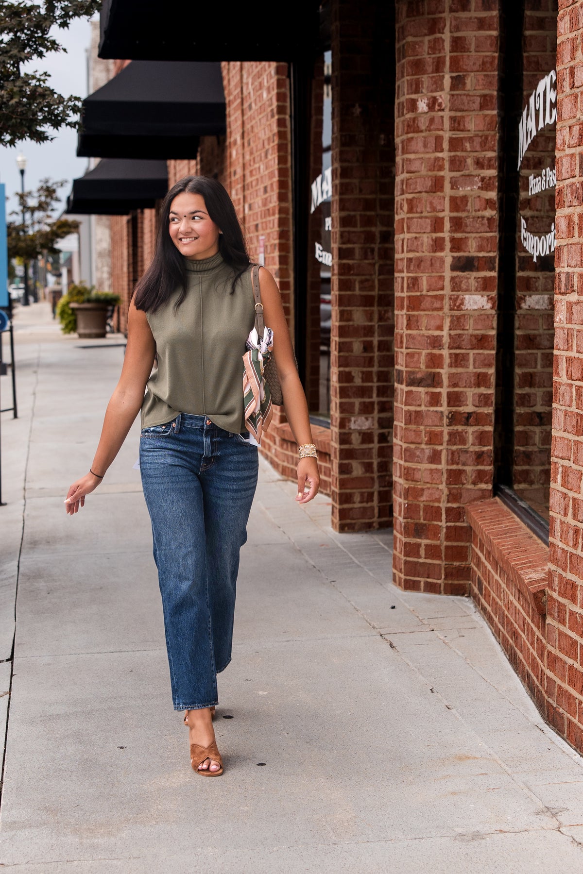 Sleeveless Center Seam Turtleneck Top - Olive