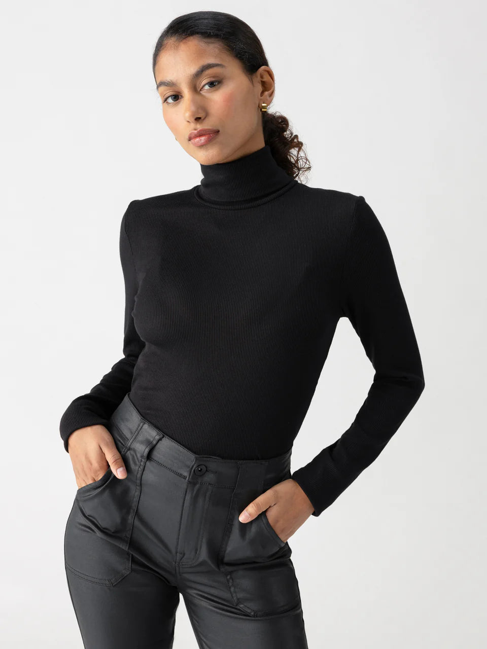 Essential Turtleneck Top - Black