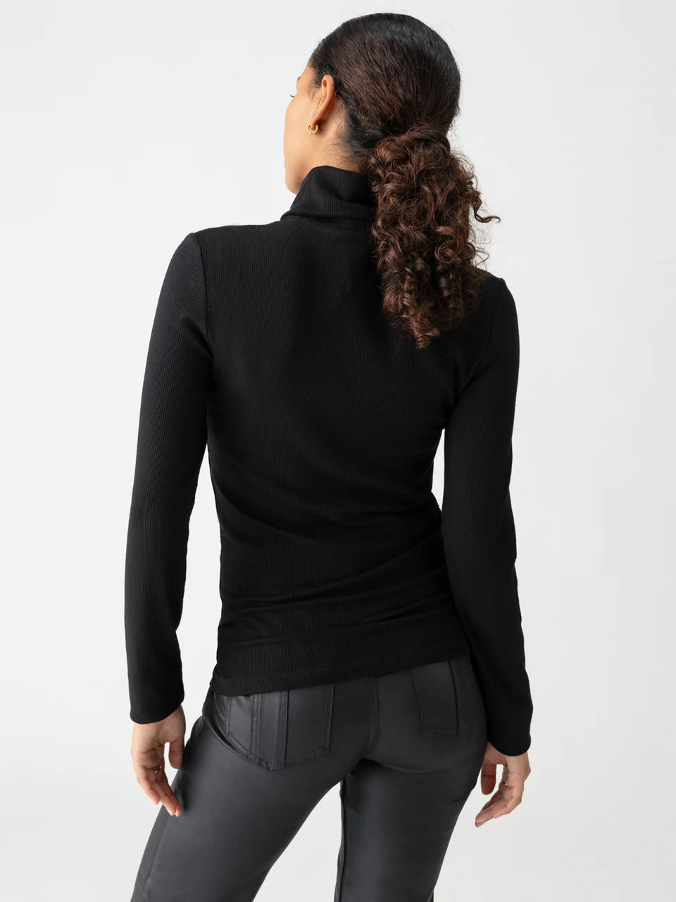 Essential Turtleneck Top - Black