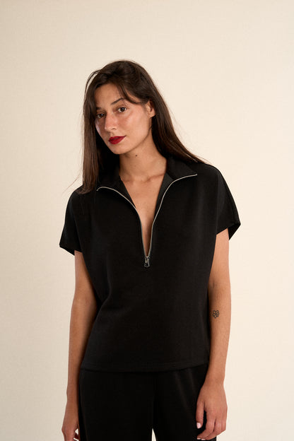 LADIES KNITTED SLEEVELESS SWEAT