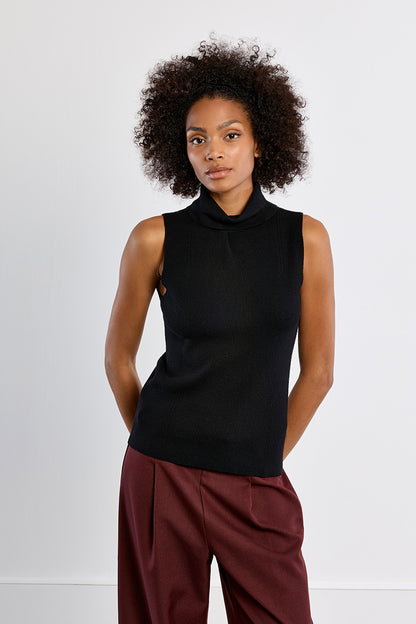 Sleeveless Turtleneck Sweater - Black