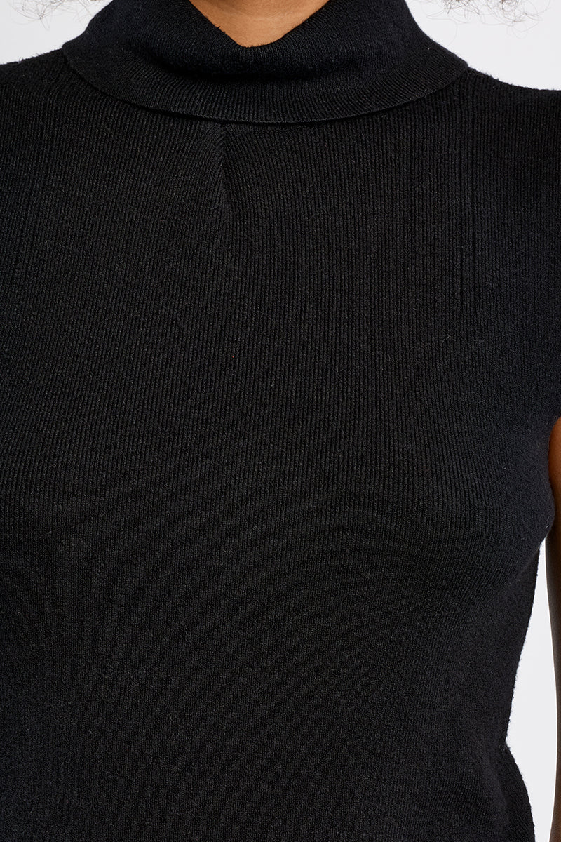 Sleeveless Turtleneck Sweater - Black