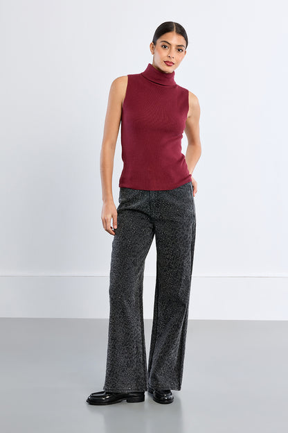 Sleeveless Turtleneck Sweater - Dark Red