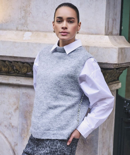 Sleeveless Diamond Gilet - Light Grey