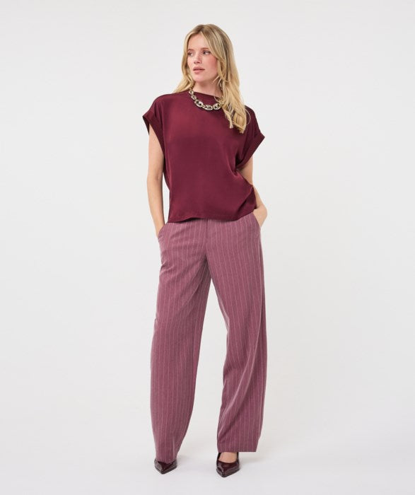 Roll Up Sleeve Satin T-Shirt - Merlot