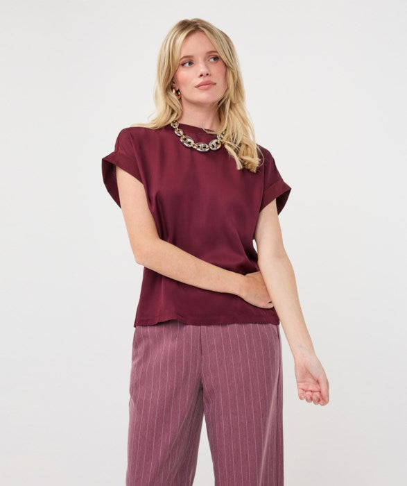 Roll Up Sleeve Satin T-Shirt - Merlot