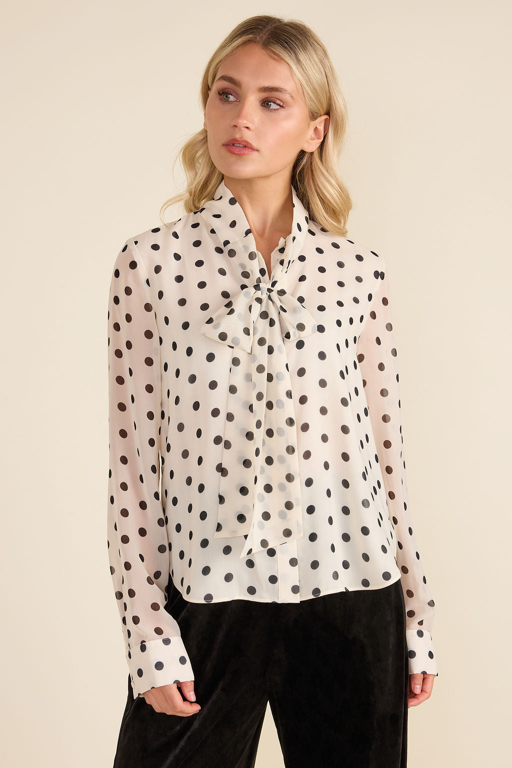 PARISIAN DOT