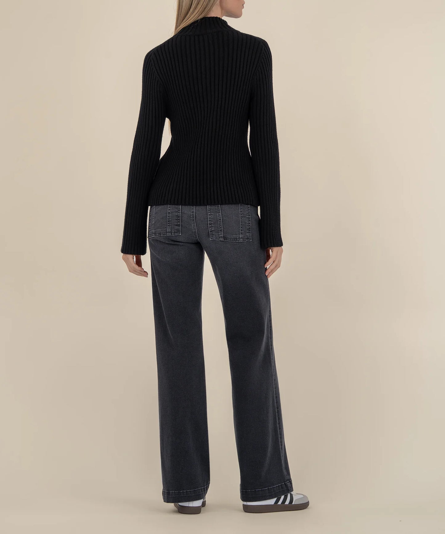 Hera Sweater - Black