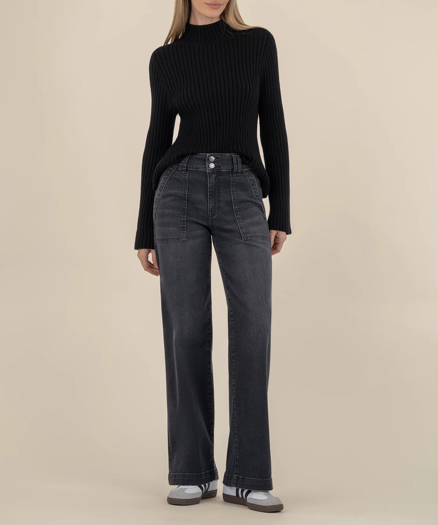 Hera Sweater - Black