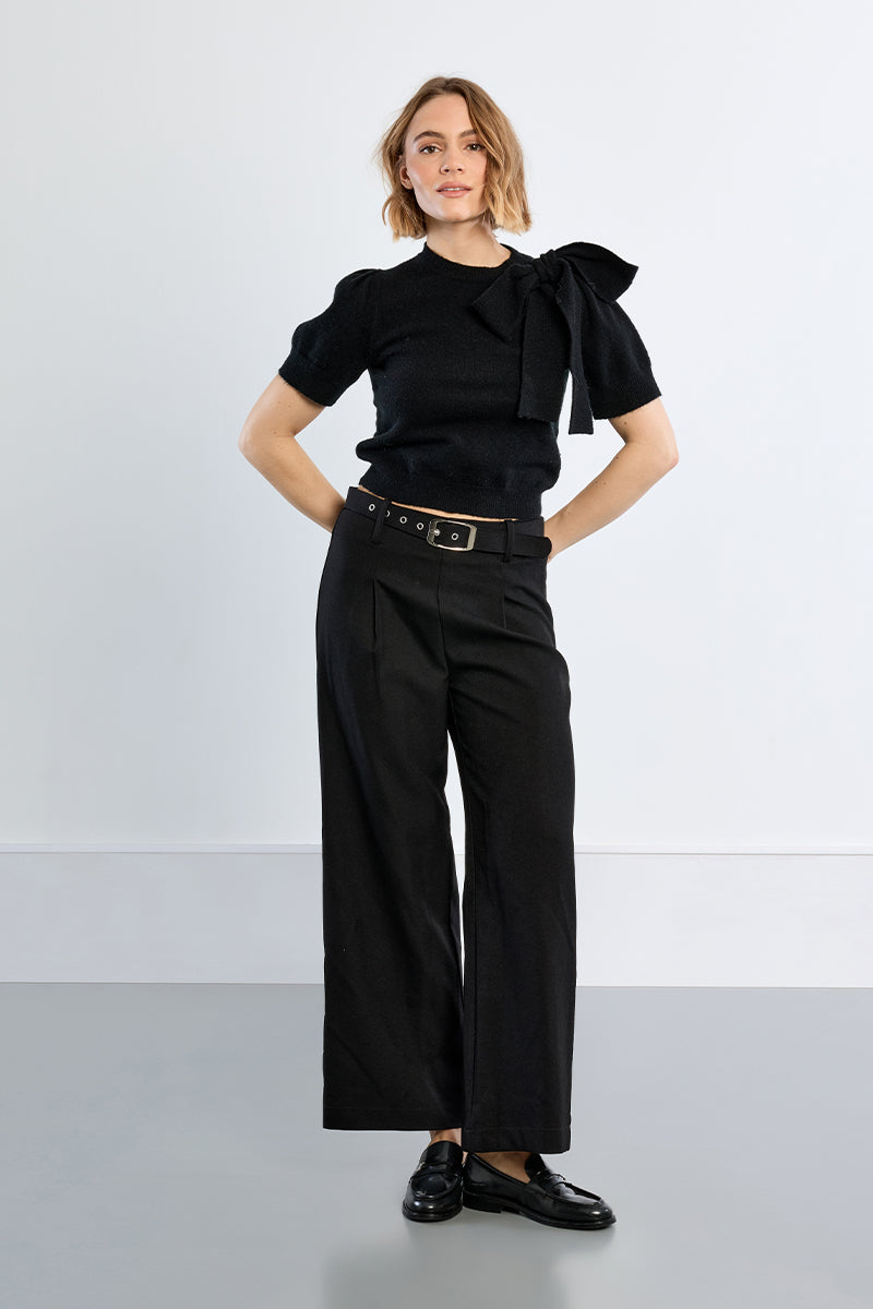 Margot Bow Short Sleeve Sweater - Black