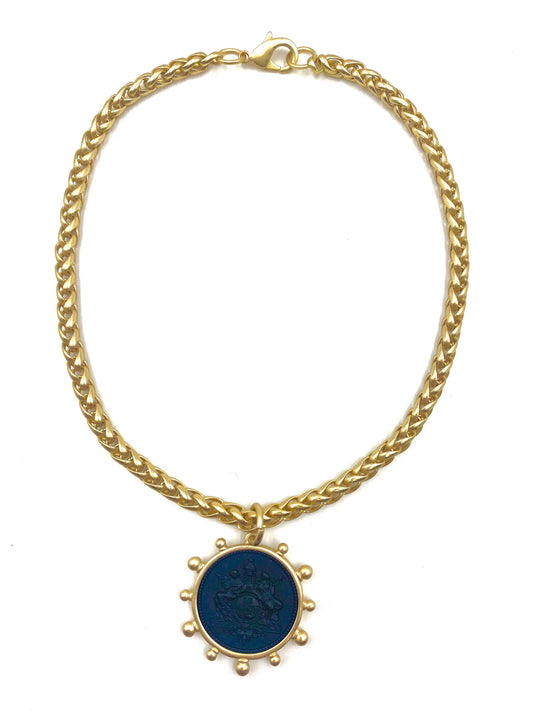 Le Monde Necklace