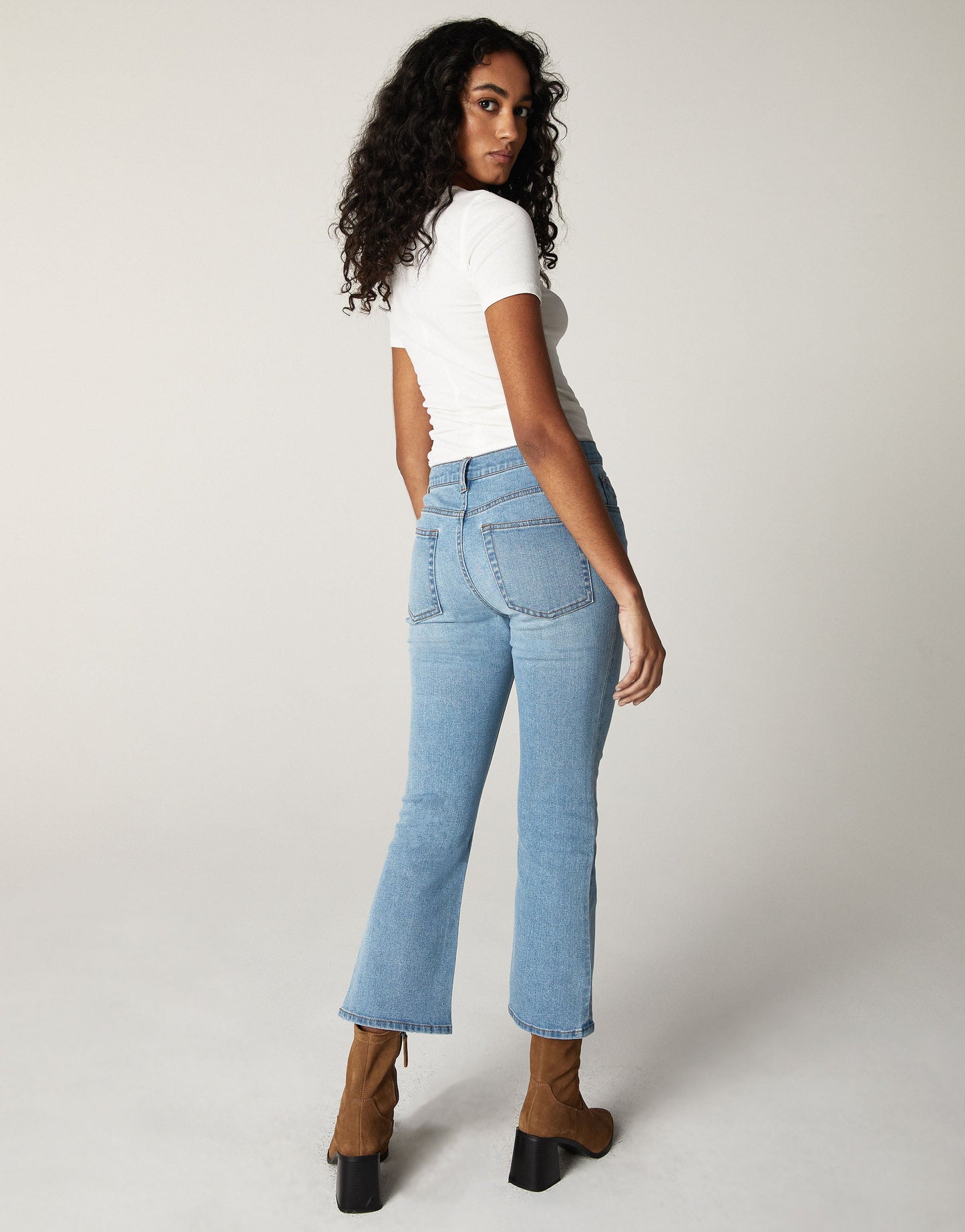 Unpublished MARLOW Mid-Rise Cropped Demi Flare Jean - Beverly