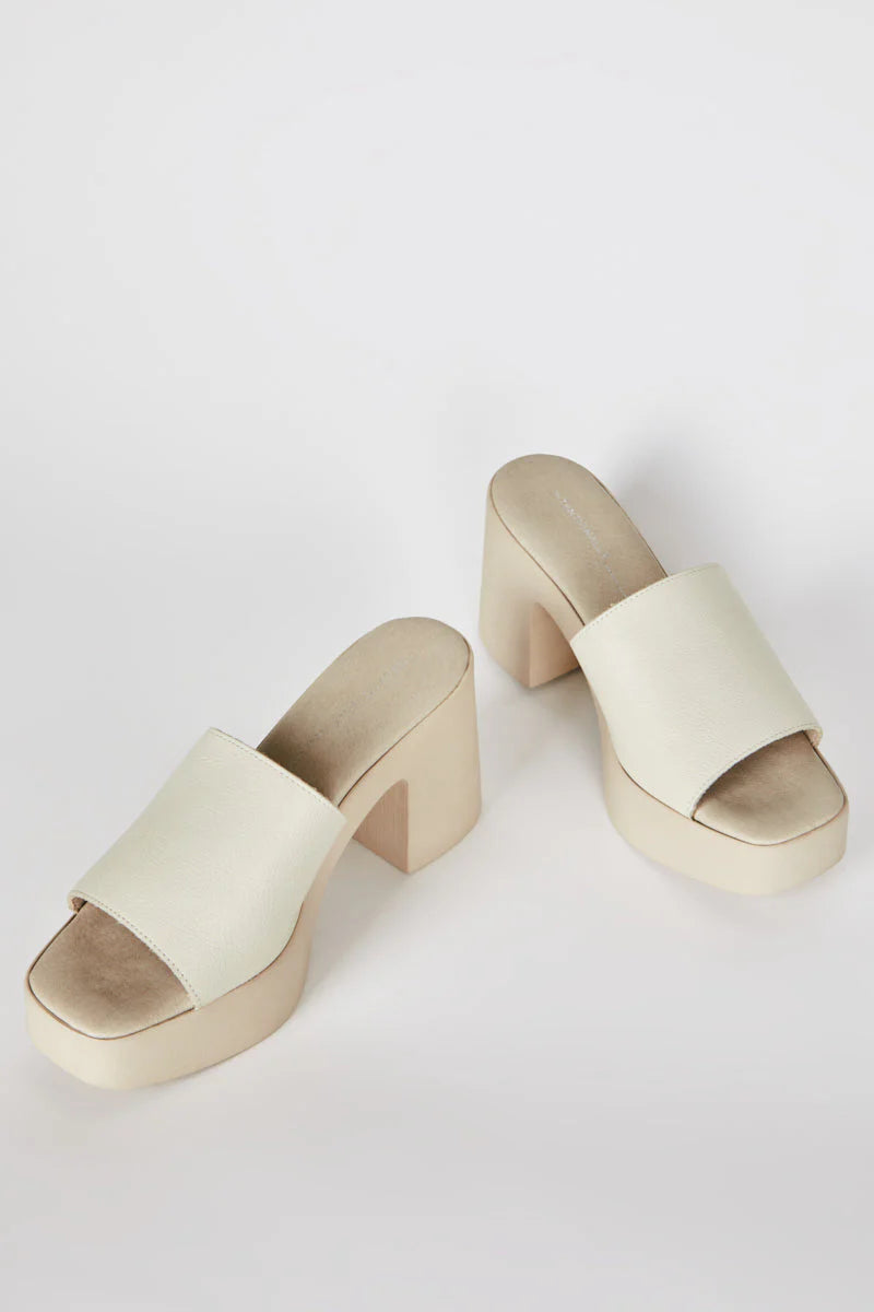 Mary Platform Heel Cream Sole Sandal - Clouds