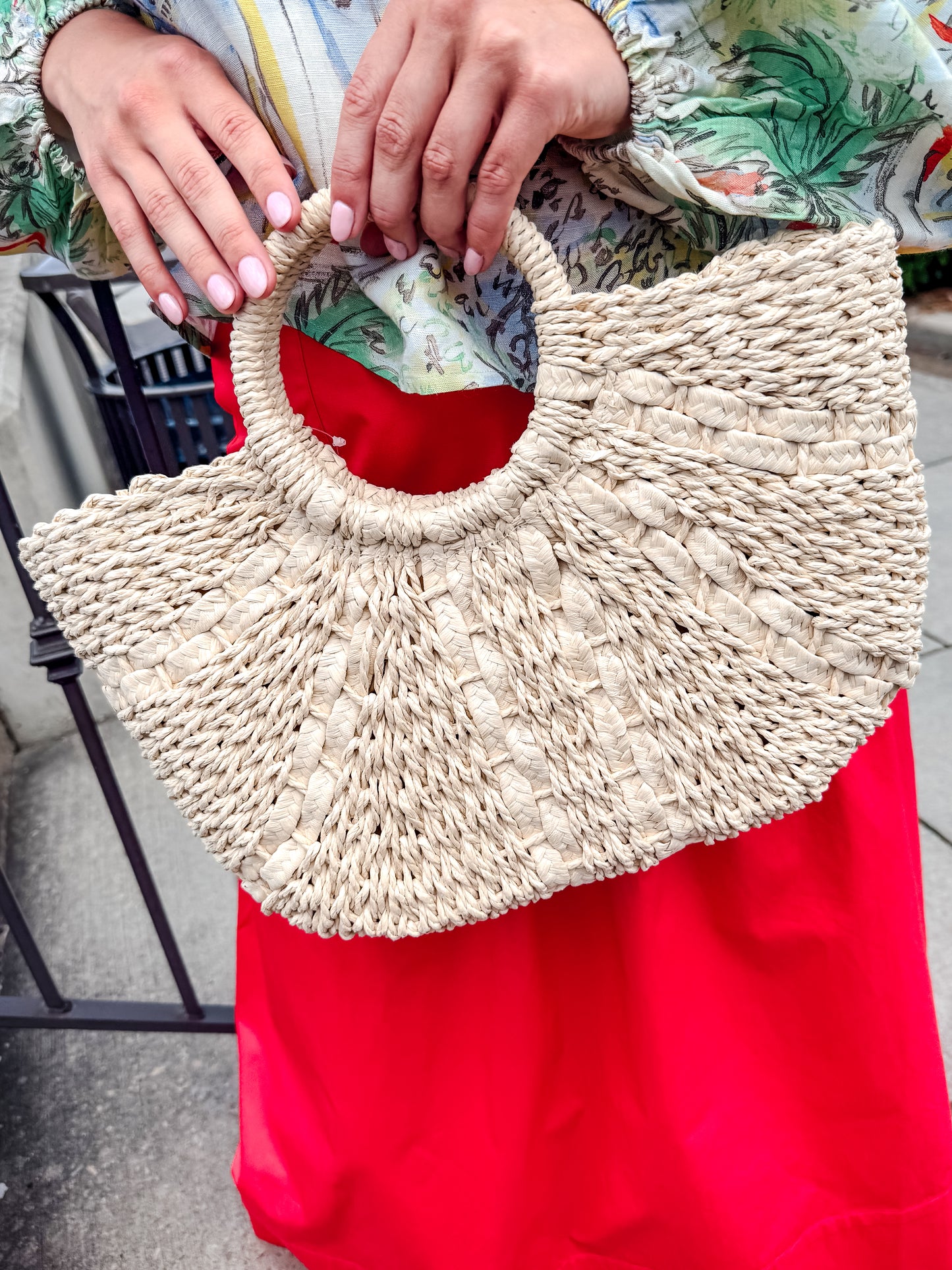 Spread Line Straw Tote Bag - Beige