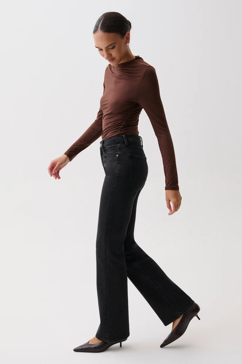 Evie High Rise Slim Bootcut Jean - Jetset