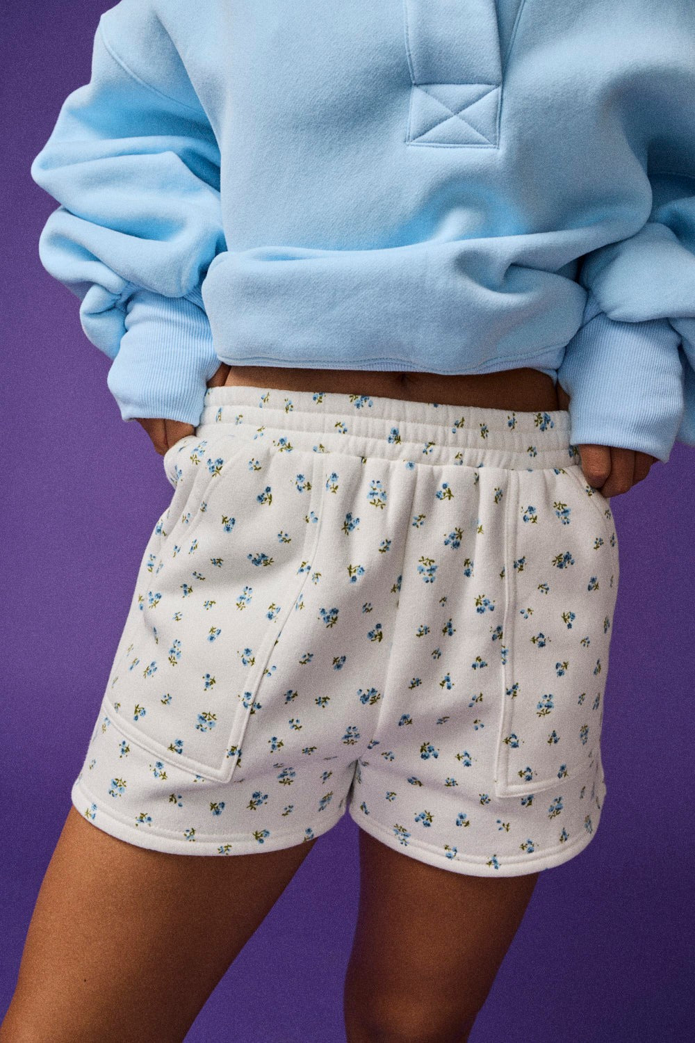 Cora Floral Shorts - Ivory/Blue