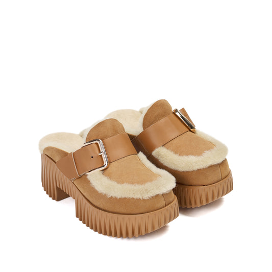 Plia Amber Clogs - Camel