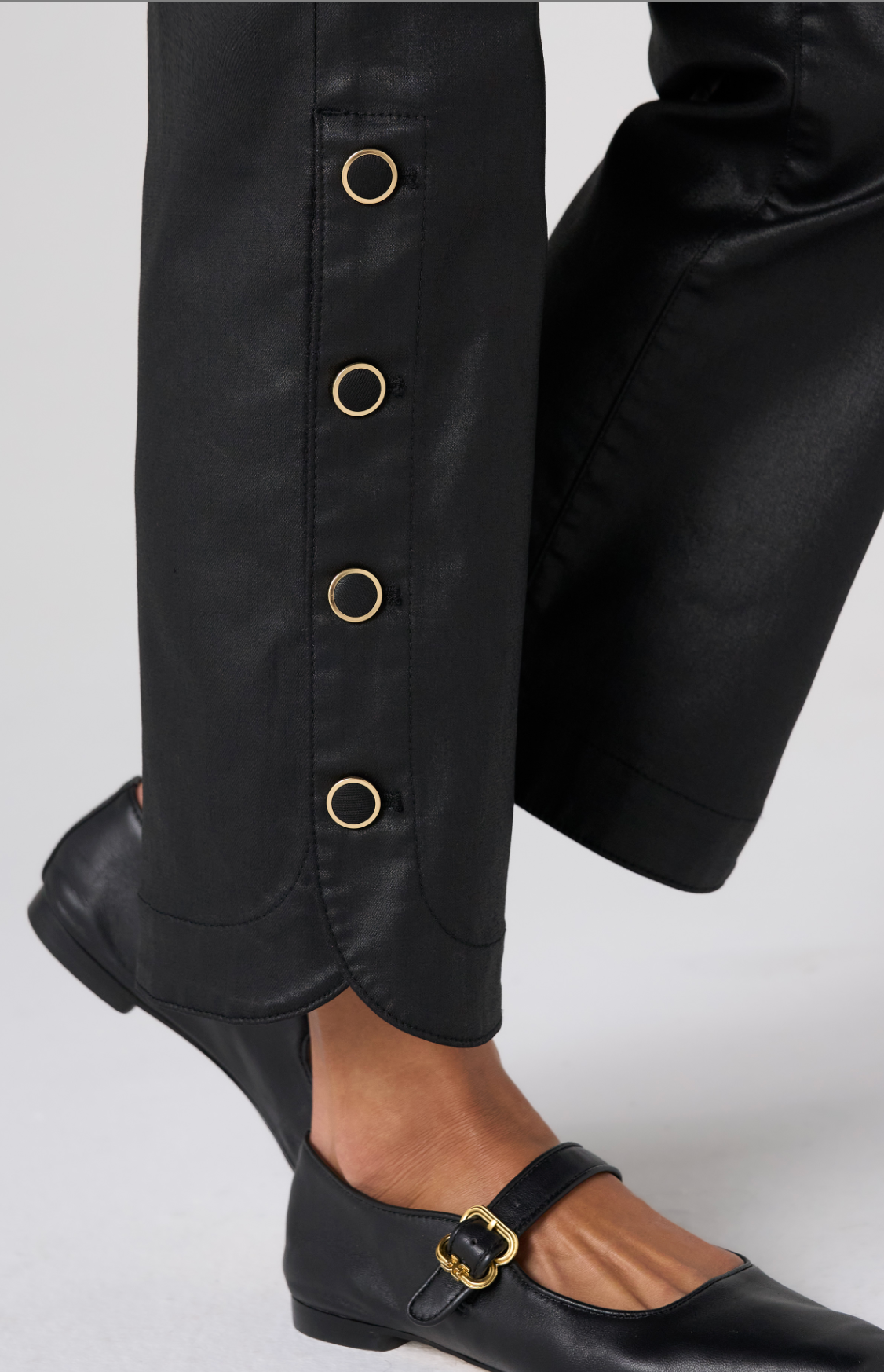 Hannah Crop Flare w/ Buttoned Slit Pant - Black Coated