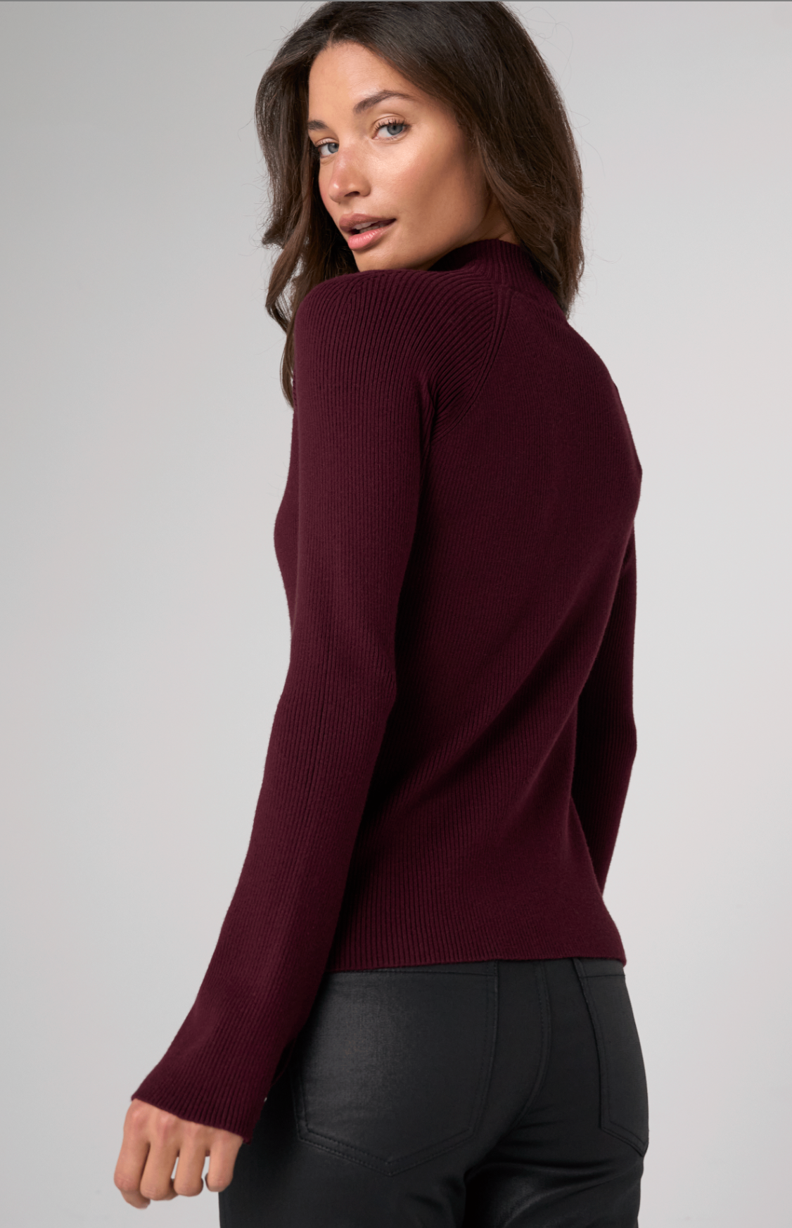 Long Sleeve Turtleneck Sweater - Dark Oxblood
